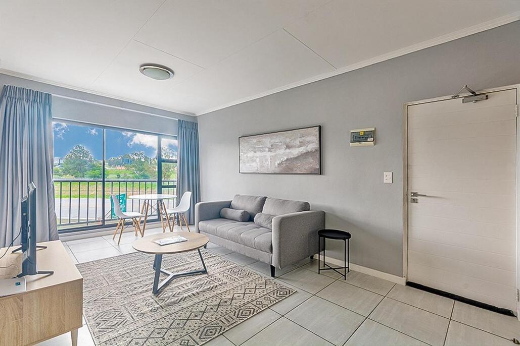 Urban Waterfall Hideaway Apartment Midrand